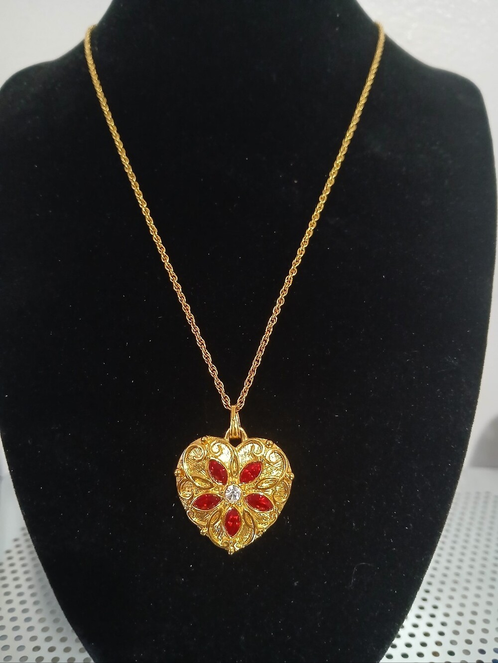 Vintage Avon Poinsettia Heart Necklace 1993 Gold with Red Ruby & Clear Crystals